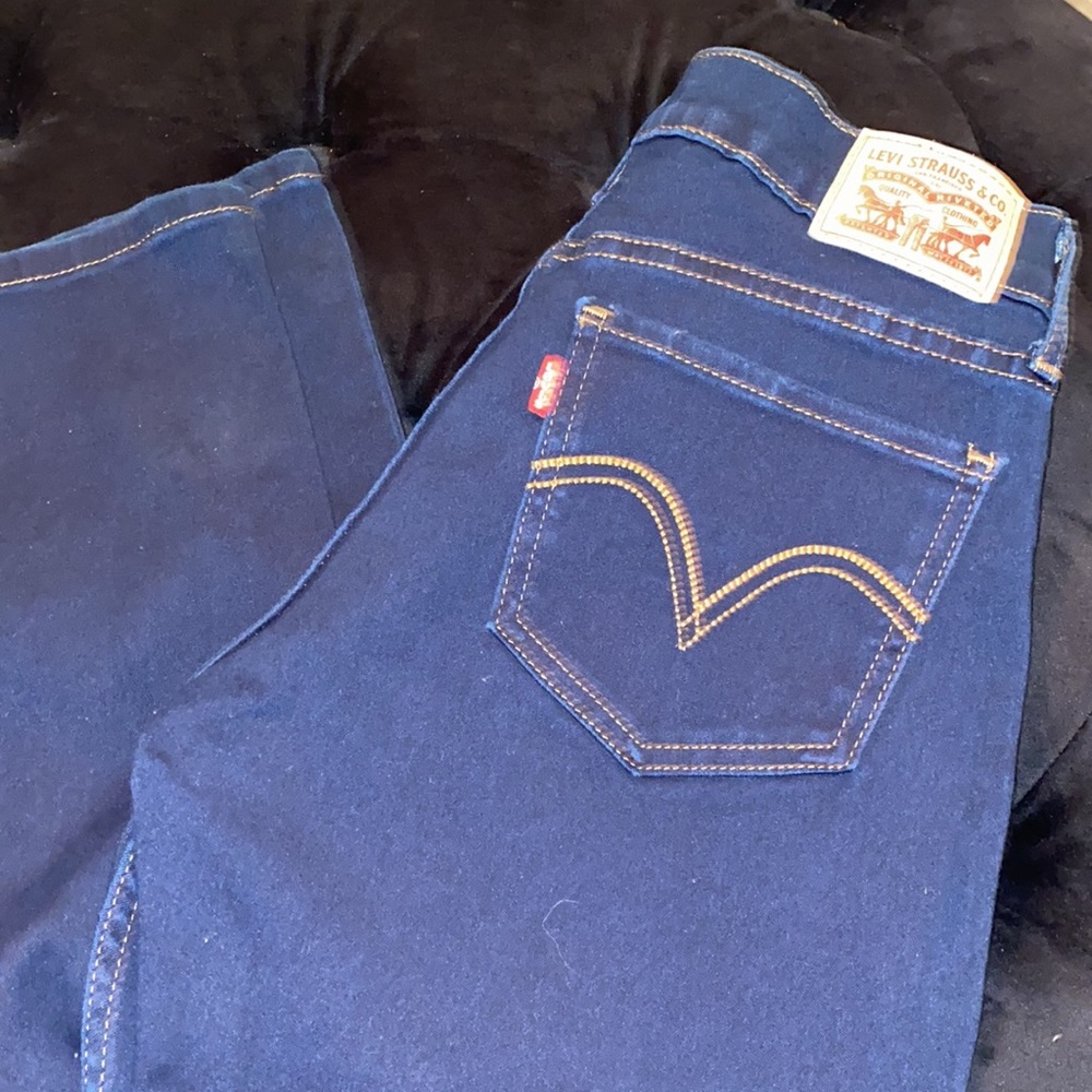 🔥DaRk BLuE like new Levi Jeans🔥 - Picture 7 of 12